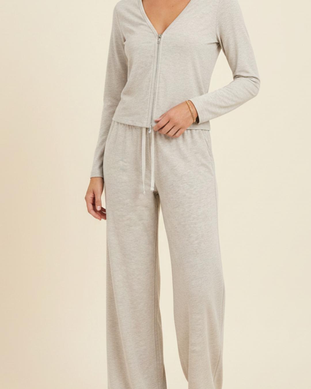 Women's Two-Piece Lounge Set – Long Sleeve Top & Relaxed Trousers